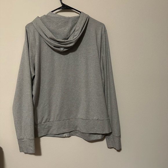 Vuori Halo Performance Hoodie 2.0 Pale Grey Heather VW268 size XL sold out color - Picture 6 of 7